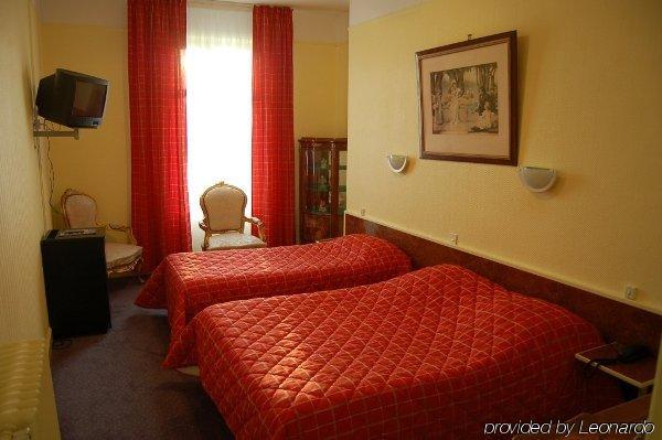 Hotel Bristol Reims Room photo